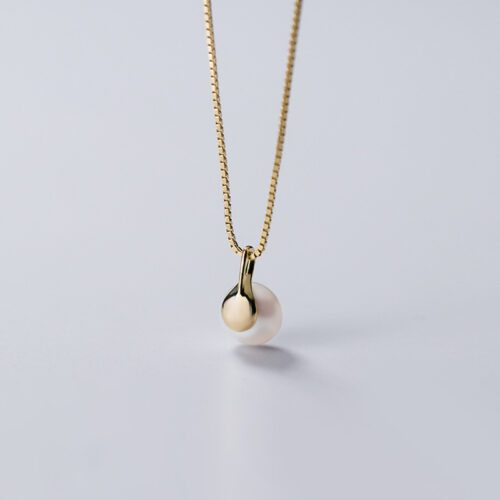 Oval Pearl Necklace