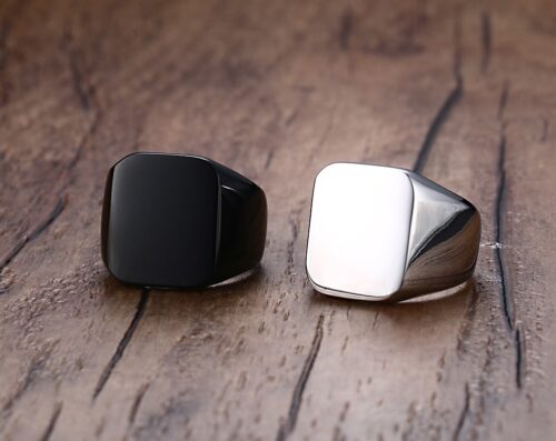 Caius Ring