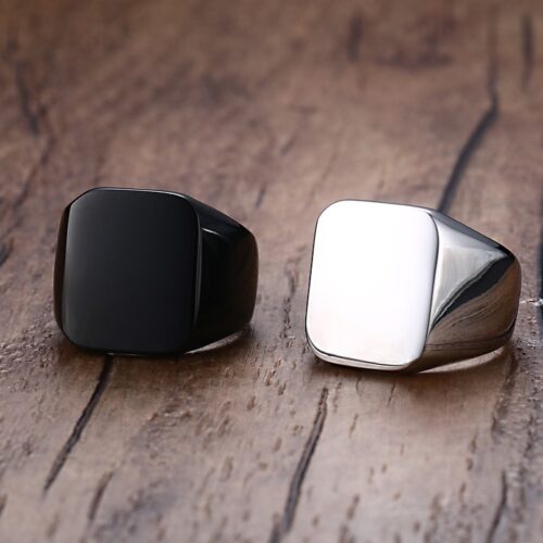 Caius Ring