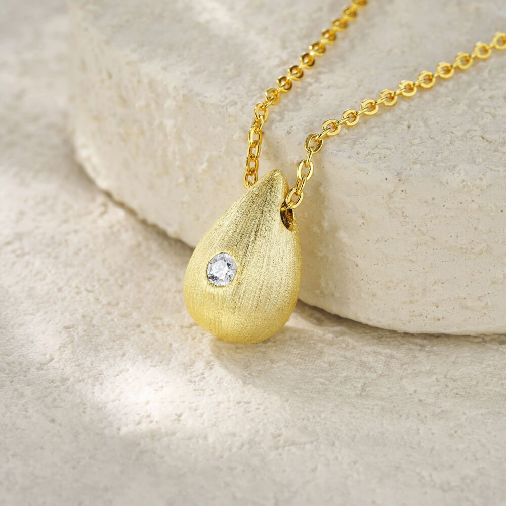 Dreamy Water Drop - A Trendy Diamond Jewelry Necklace Pendant Set With 1-carat Moissanite S925 Sterling Silver And Gold Plating - Image 8