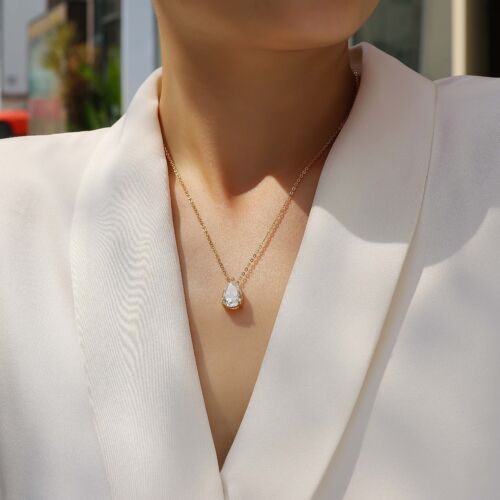 Under The Moon - A Fashionable And Trendy Diamond Pendant Necklace Set With Pear-shaped Moissanite S925 Sterling Silver And Gold Plating