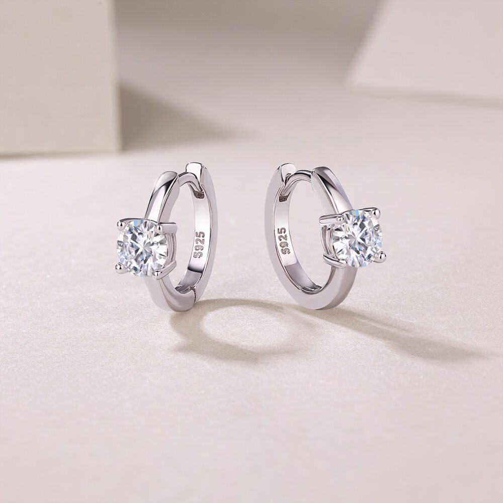 Set Out To The Heart Of Luxury Fashion Diamond Earrings Stud Mossan Diamond Silver Ornaments - Image 4
