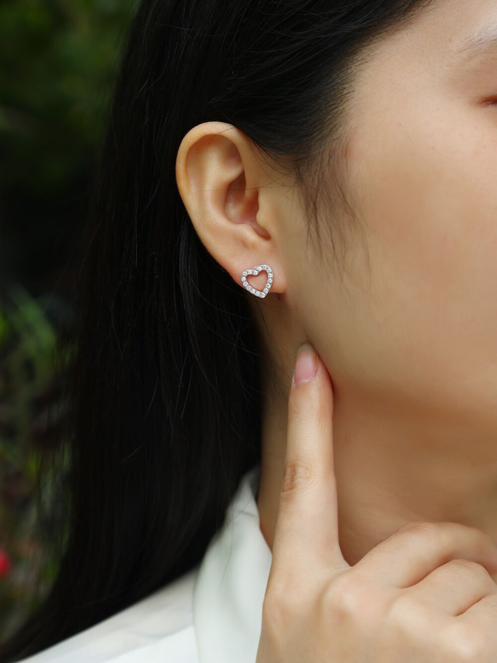 From The Heart - Fashionable, Trendy And Affordable Jewelry With Moissanite S925 Sterling Silver And Platinum-plated Stud Earrings - Image 4