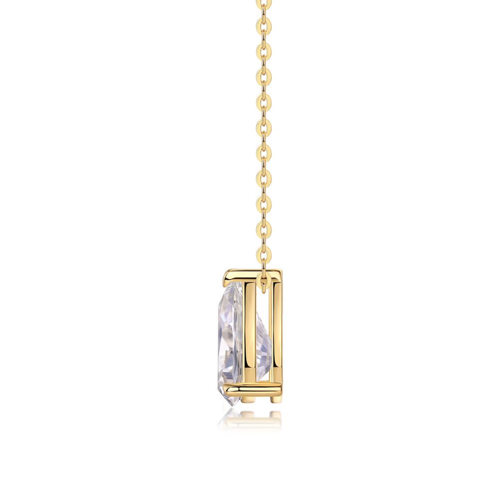 Under The Moon - A Fashionable And Trendy Diamond Pendant Necklace Set With Pear-shaped Moissanite S925 Sterling Silver And Gold Plating - Image 3