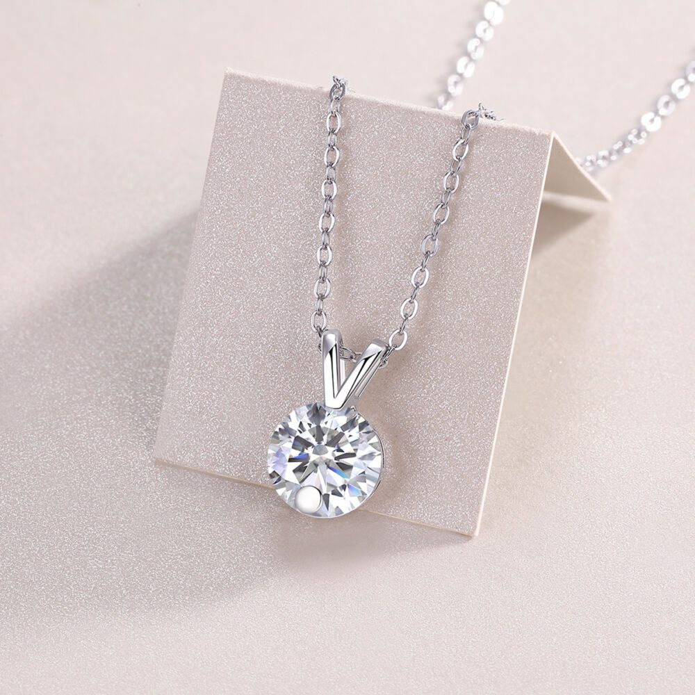 Diamond Sparkle V-chain Luxury Fashion Diamond Pendant Necklace Set With Mosan Diamond Silver Ornaments - Image 4