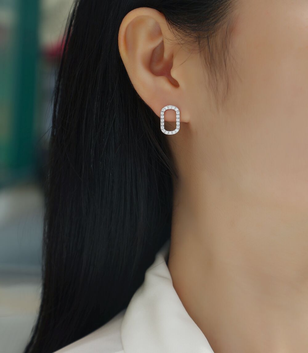Return To Simplicity - Fashionable, Trendy And Affordable Jewelry Set With Moissanite S925 Sterling Silver And Platinum-plated Stud Earrings - Image 3