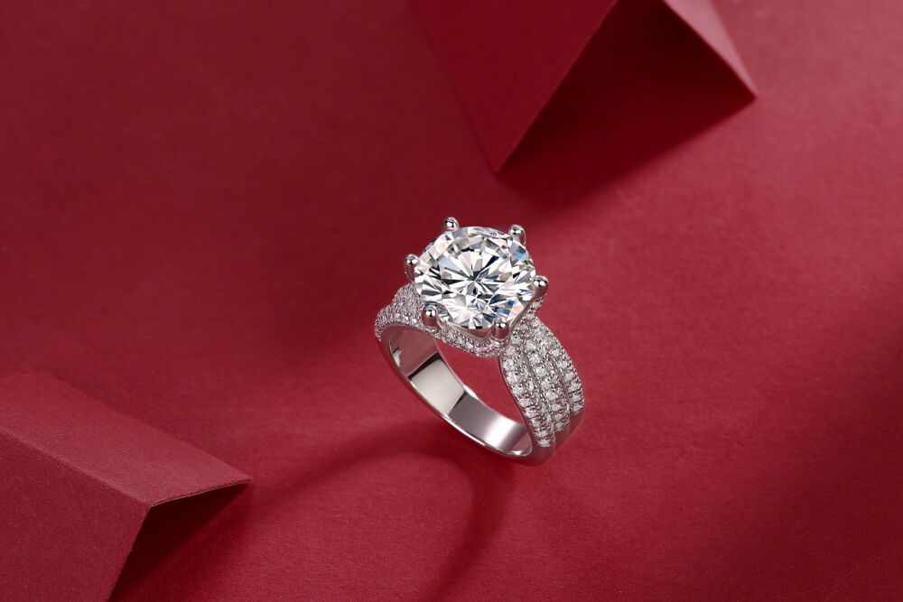 Luxury Fashion Large Diamond Ring Moissanite Silver Ring - Image 3