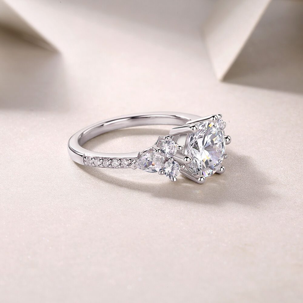 Luxury Fashion Diamond Ring Moissanite Silver Ring - Image 2