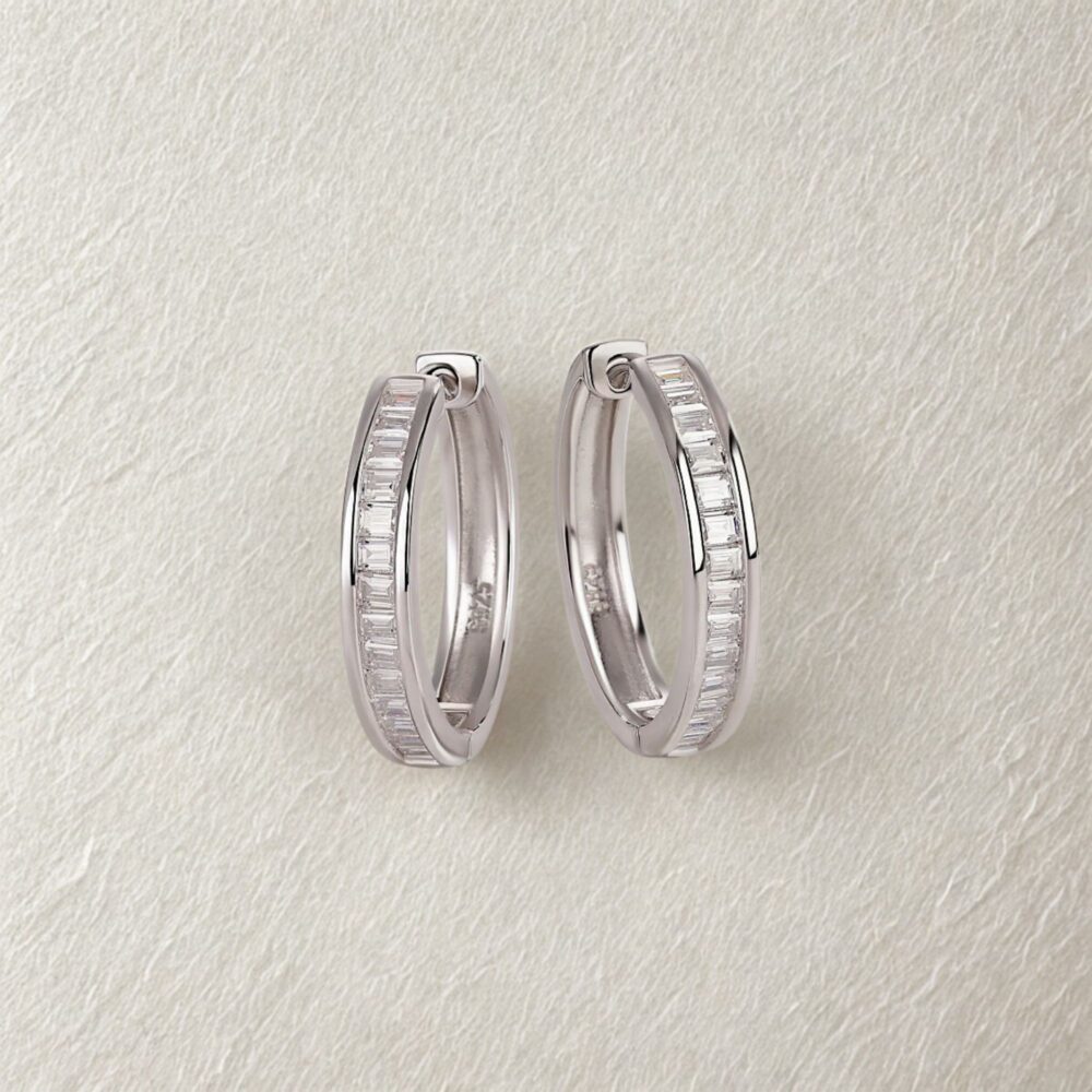 Verta’s Sterling Embrace - Image 2